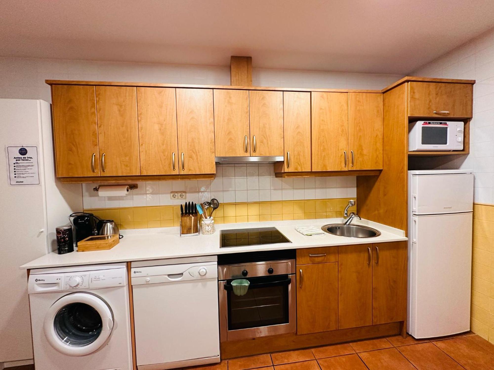Apartamento Acogedor Pineta บีเอลซา ภายนอก รูปภาพ